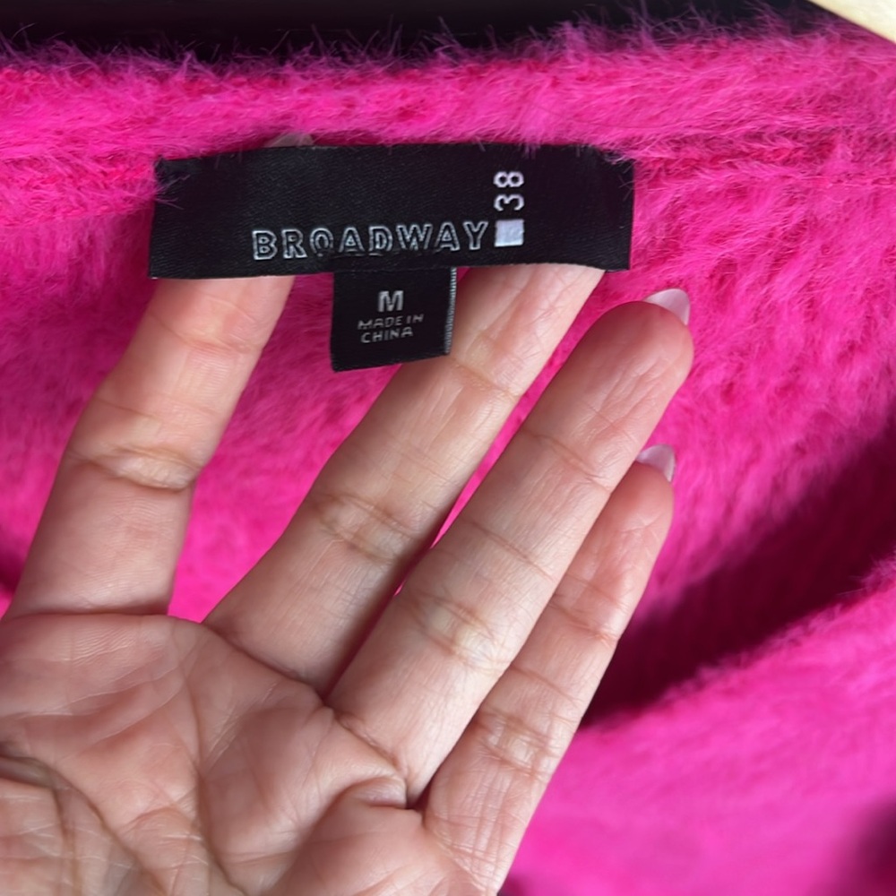 Pink Sweater - Picture 2 of 3
